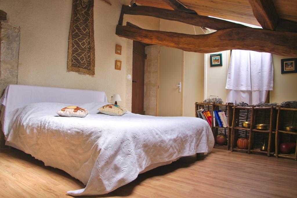 Chez Mamie Et Papi Bed and Breakfast Puynormand Esterno foto