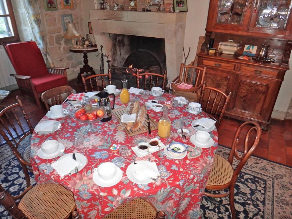 Chez Mamie Et Papi Bed and Breakfast Puynormand Esterno foto
